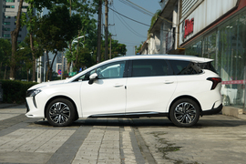   2022款东风风行·游艇 1.5T DCT扬帆版