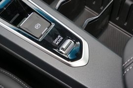 2022款吉利缤瑞COOL