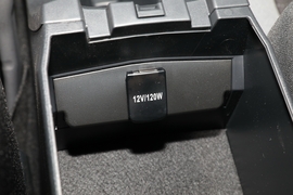 2021款丰田卡罗拉