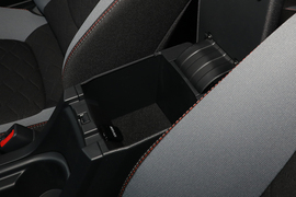 2021款丰田卡罗拉