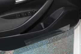 2021款丰田卡罗拉