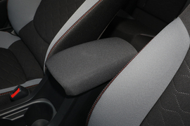 2021款丰田卡罗拉