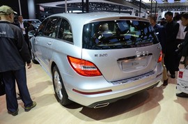 奔驰R320