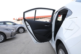 2021款丰田卡罗拉