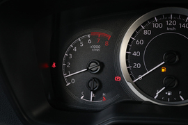 2021款丰田卡罗拉