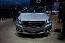 奔驰R320