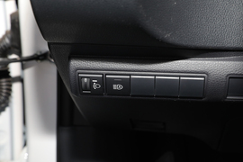 2021款丰田卡罗拉