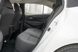 2021款丰田卡罗拉