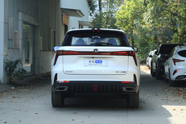 2022款长安CS75PLUS