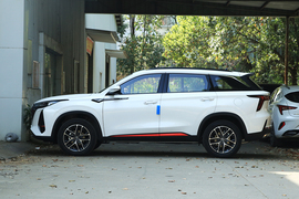 2022款长安CS75PLUS