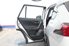 2022款丰田RAV4荣放