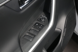 2022款丰田RAV4荣放