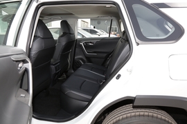 2022款丰田RAV4荣放