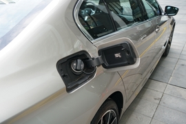 2022款宝马530Li