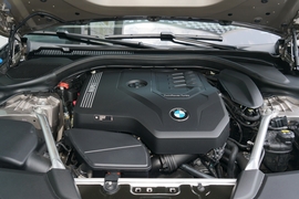 2022款宝马530Li