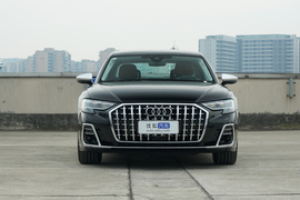 2022款奥迪A8L
