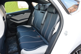 2021款比亚迪秦PLUS