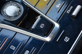 2021款比亚迪秦PLUS