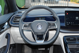 2021款比亚迪秦PLUS