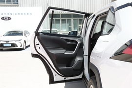 2022款丰田RAV4荣放