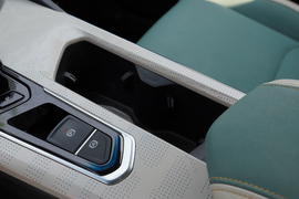 2022款吉利帝豪L