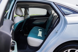 2022款吉利帝豪L