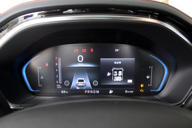 2022款福特福克斯三厢