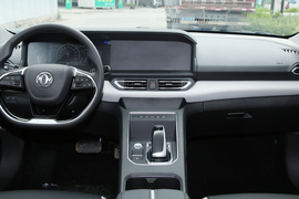 2022款东风风神E70