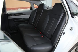 2022款东风风神E70