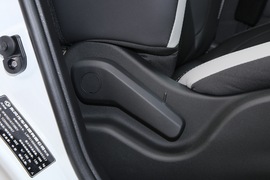 2022款东风风神E70