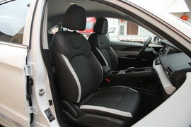 2022款东风风神E70