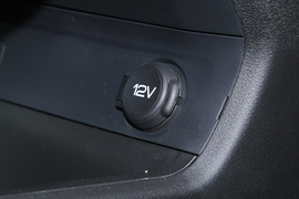 2022款东风风神E70