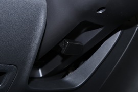 2022款东风风神E70