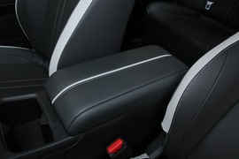 2022款东风风神E70