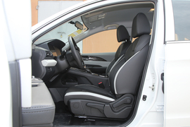 2022款东风风神E70