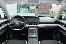 2022款东风风神E70