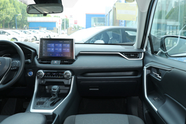 2022款丰田RAV4荣放
