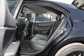 2022款丰田凯美瑞