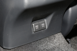 2022款丰田凯美瑞