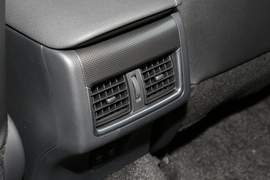 2022款丰田凯美瑞