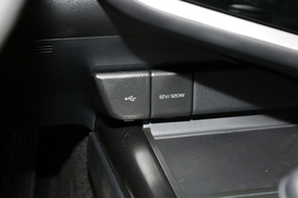 2022款丰田凯美瑞