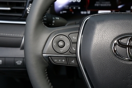 2022款丰田凯美瑞