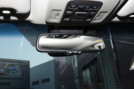 2022款丰田凯美瑞