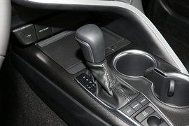 2022款丰田凯美瑞