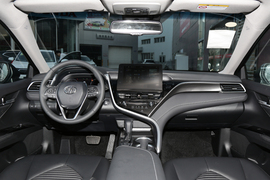 2022款丰田凯美瑞