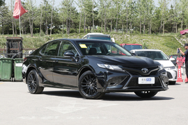 2022款丰田凯美瑞