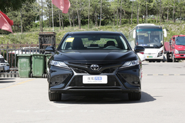 2022款丰田凯美瑞