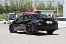 2022款丰田凯美瑞