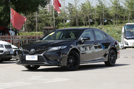 2022款丰田凯美瑞