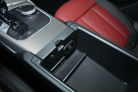 2022款宝马325Li